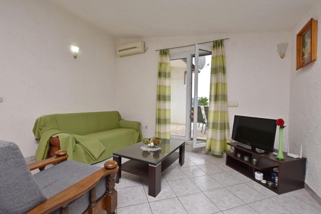 Apartments Mladen Duće Kültér fotó
