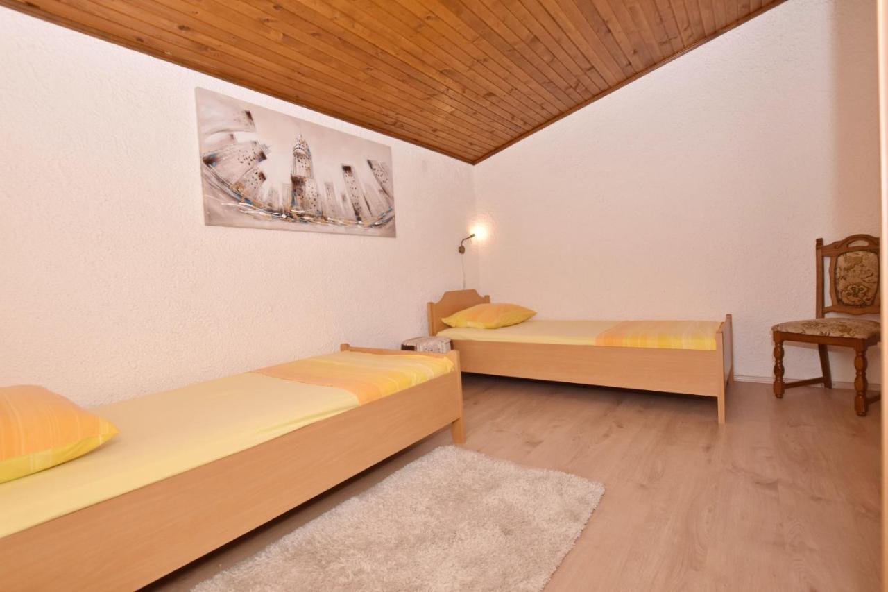Apartments Mladen Duće Kültér fotó